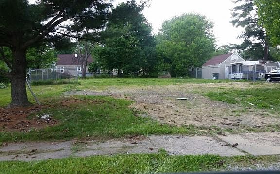 4th image of 234 S Main St