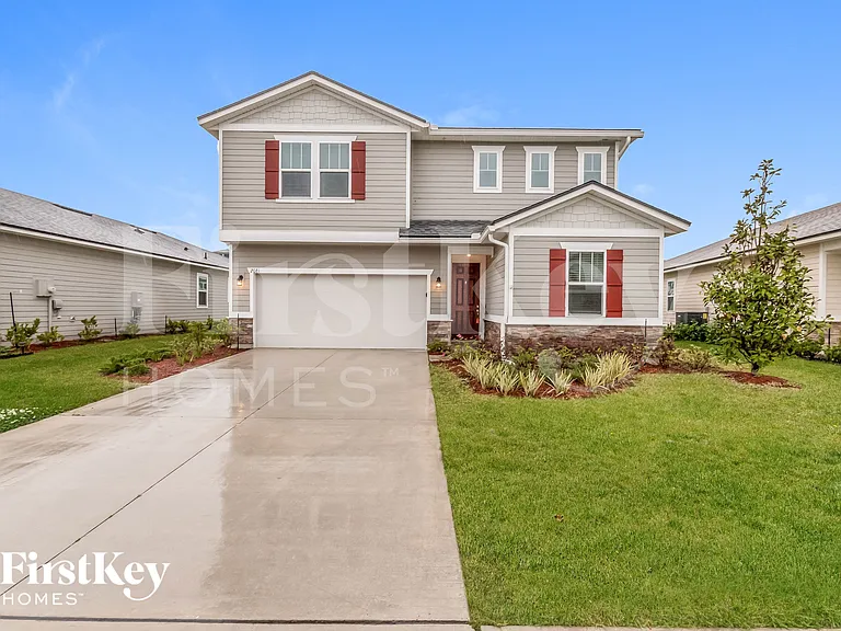 2081 Amberly Dr — Photo 1