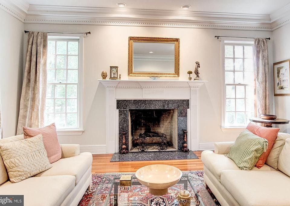 1st image of 41955 Swans Ct