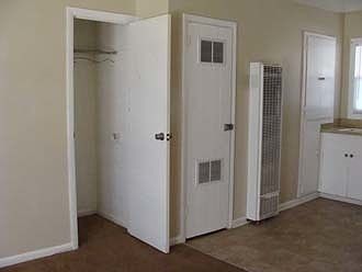 3rd image of 1591 Zener St APT B6