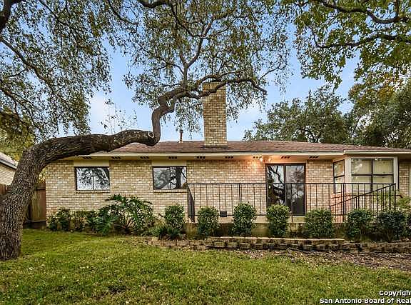 5th image of 7915 Creek Trail St