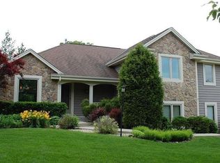 28539 Williams Ct, Waterford, WI 53185