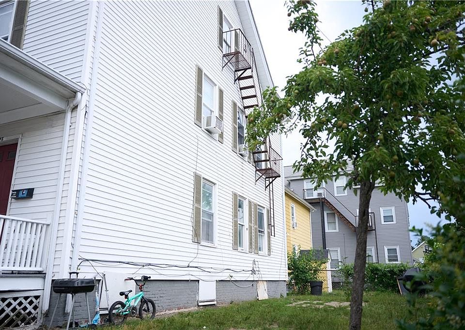 1st image of 146-148 Pond St