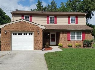 5832 Pontiac Rd, Virginia Beach, VA 23462