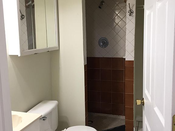5th image of 3117 Magnolia Ave Floor 1