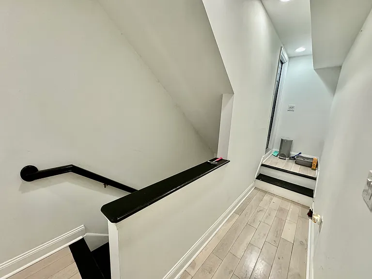 1215 Noble St #3 — Photo 20