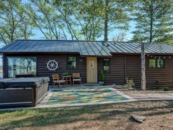 N3789 Tipperary Road, Poynette, WI 53955