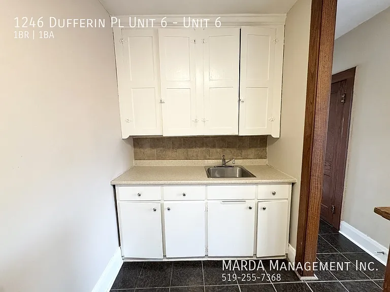 1246 Dufferin Pl #6 — Photo 15