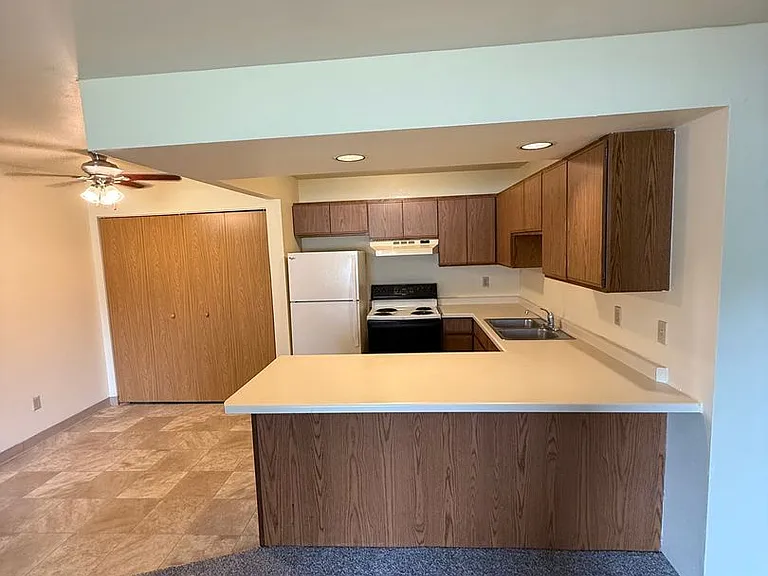 Cedar Creek Apartments-Oshkosh — Photo 22