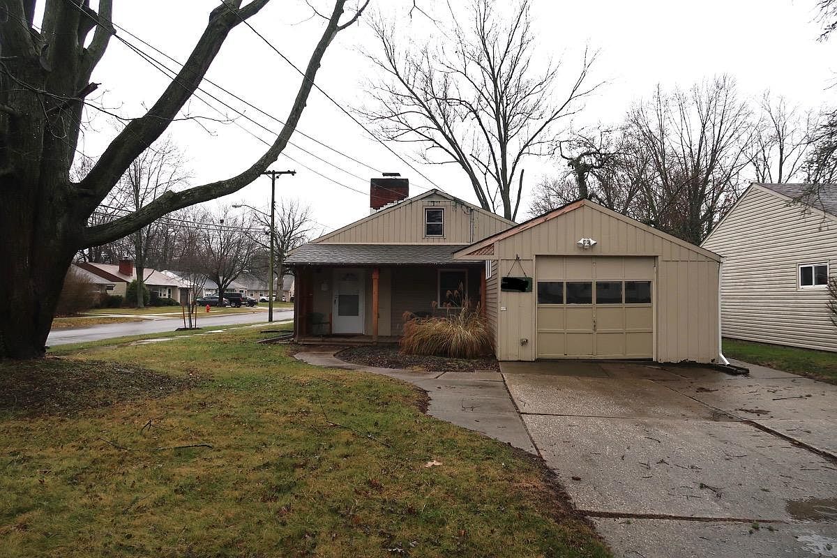 289 Race St, Berea, OH 44017 Zillow