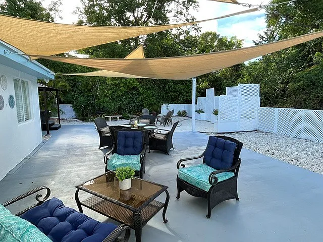17 Pompano Ave — Photo 35