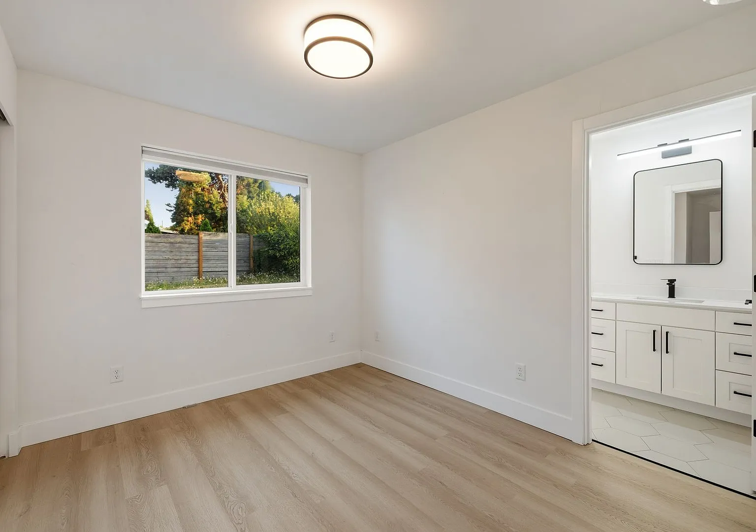 West Seattle New Construction Rental! — Photo 3