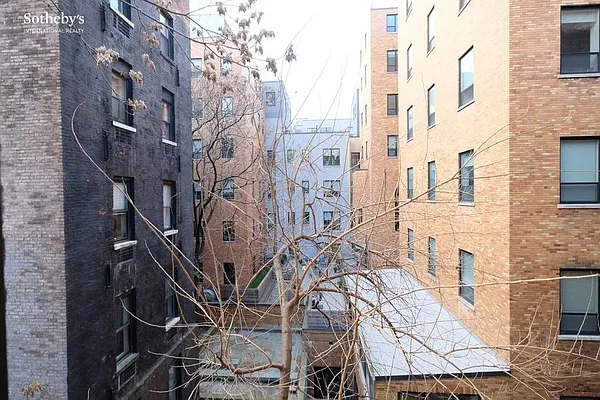 Rented by Sotheby's International Realty | media 21