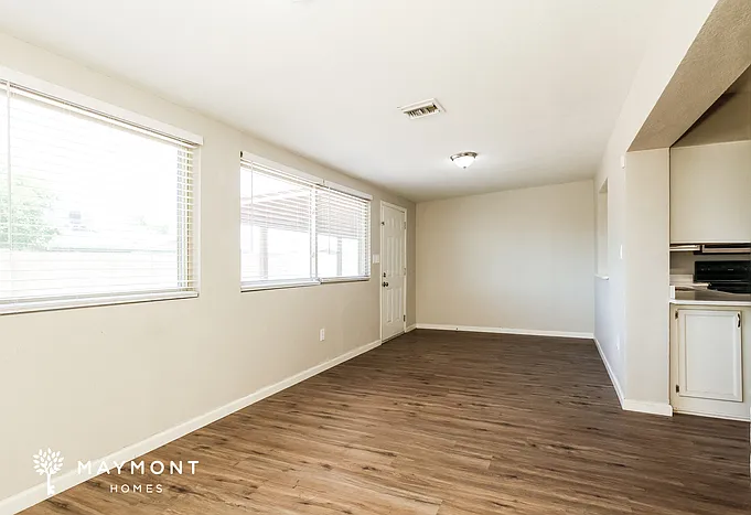 3143 W Julie Dr — Photo 8