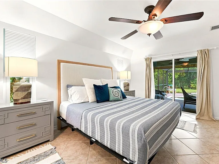 18918 Cypress View Dr — Photo 21