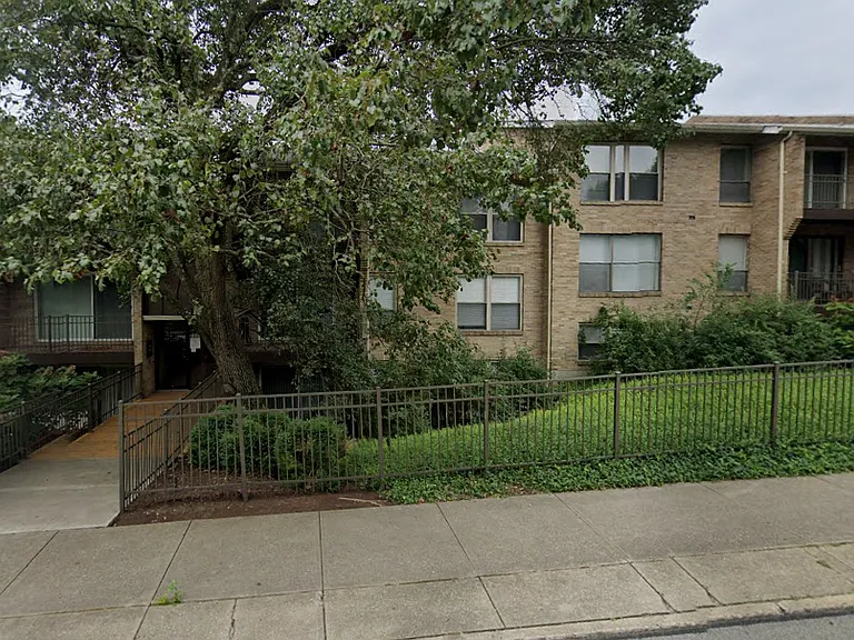 2905 Linwood Ave #16 — Photo 9
