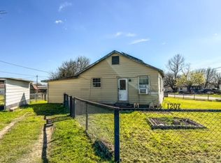 1207 SW 12th St, Mineral Wells, TX 76067