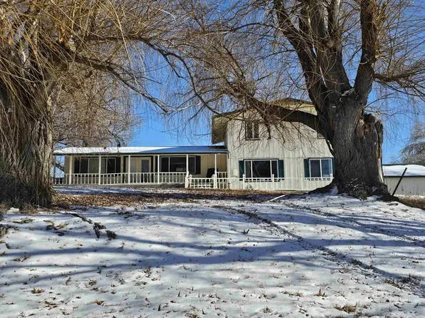 1924 Hilltop Dr, Worland, WY 82401