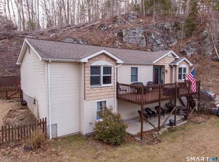 150 Searles Rd, Pomfret Center, CT 06259