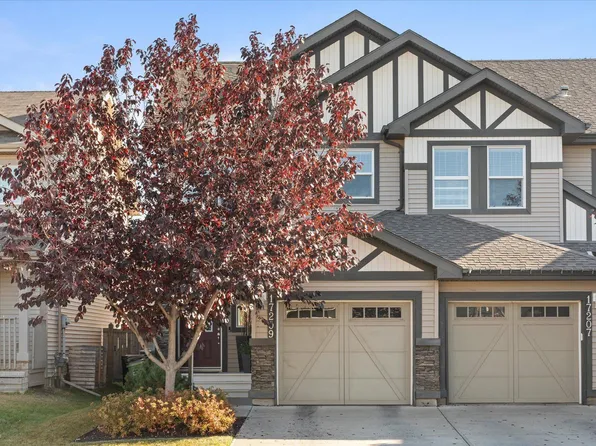 17209 73rd St NW, Edmonton, AB T5Z 0K7