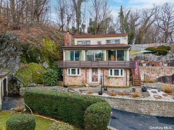 25 Chatham Terrace, Yonkers, NY 10710