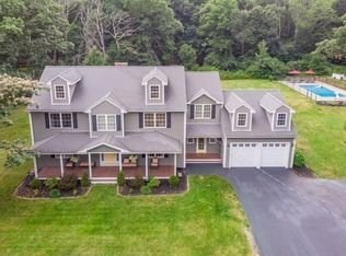 271 Hoppin Hill Ave, North Attleboro, MA 02760