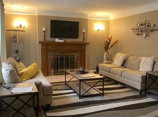 25237 Riverdale St, Dearborn, MI 48124