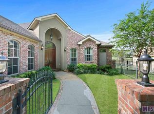 13185 Diversion Canal Rd, Saint Amant, LA 70774