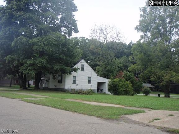 5th image of 1920 Pointview Ave