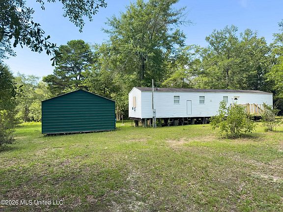 2nd image of 4 Grassy Ln