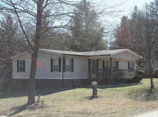 132 Saint Andrews Dr, Taylorsville, NC 28681