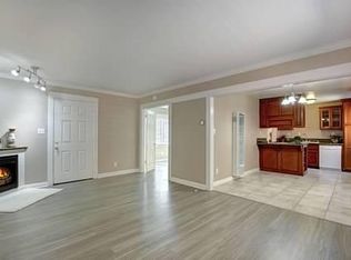 247 W Foothill Blvd #F, Monrovia, CA 91016