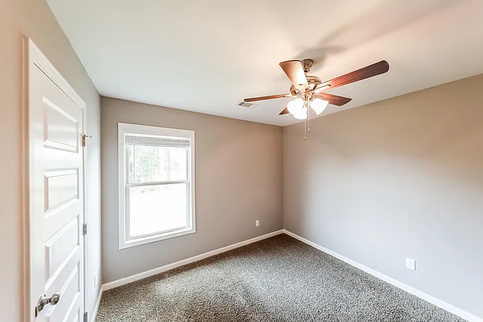 16430 Pottery Ln — Photo 8