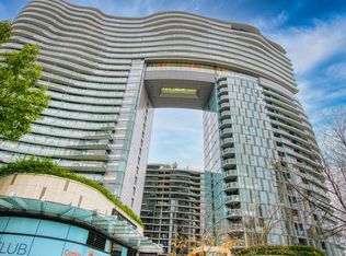 89 Nelson St #2004, Vancouver, BC V6Z 0E7