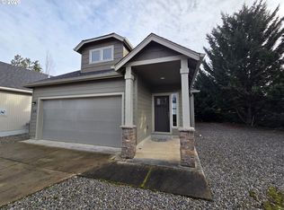 376 Bentgrass Ct, Sutherlin, OR 97479