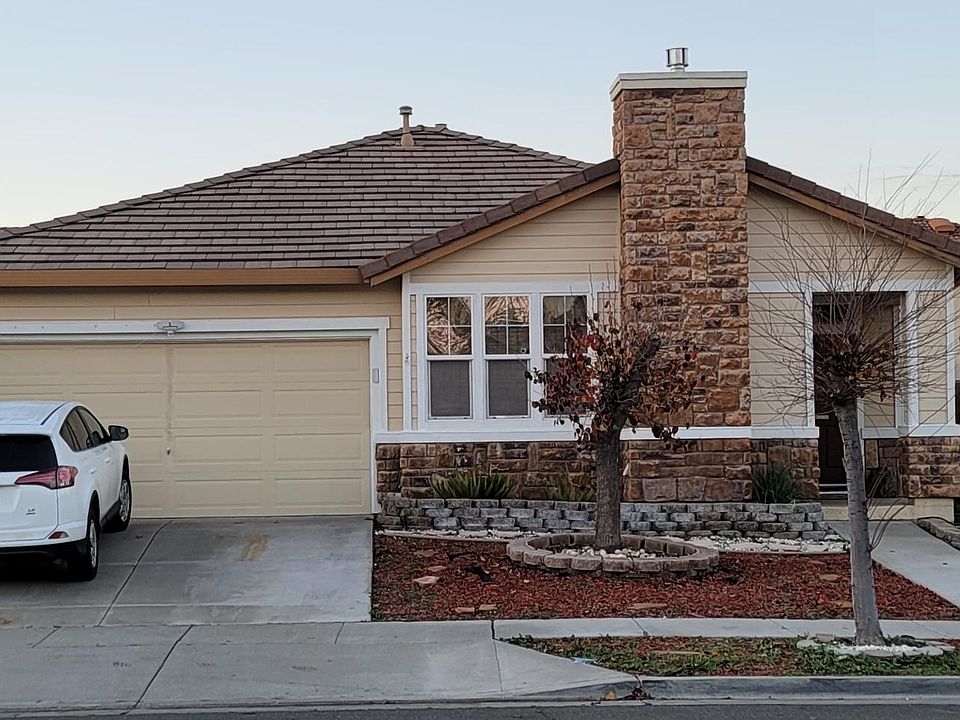 1st image of 1735 Farnham Ave