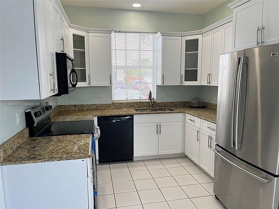 4th image of 5872 Kelsey Ln #5872