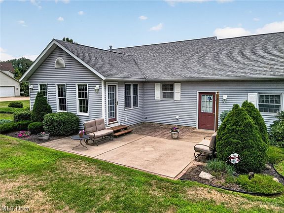 4th image of 7380 Fieldstone Ave