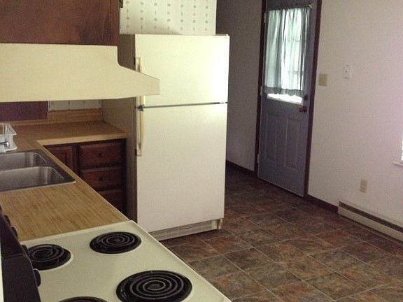 4th image of 1402 Marilyn Dr