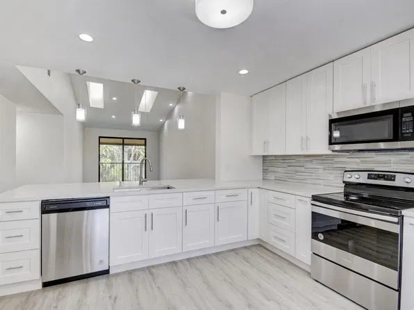 7916 LA MIRADA Drive, Boca Raton, FL 33433