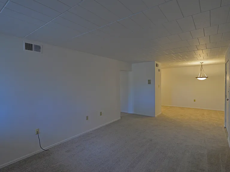 Durham Court Apartments — Photo 42