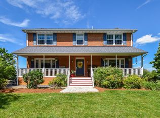 65 Hill Dr, Fincastle, VA 24090