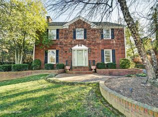 2802 Lexington Rd, Louisville, KY 40206