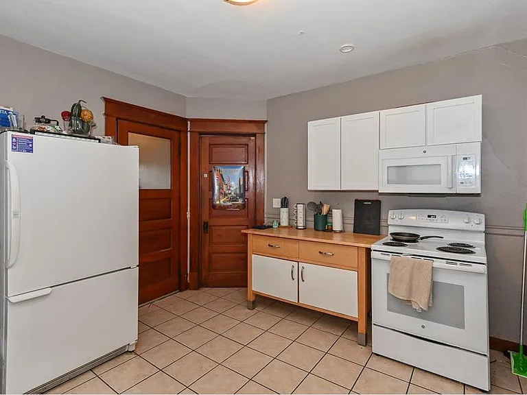 3063 N Cramer St — Photo 12