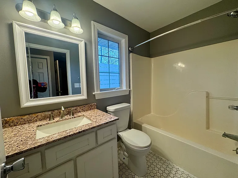305 Arbordale Dr #1 — Photo 9