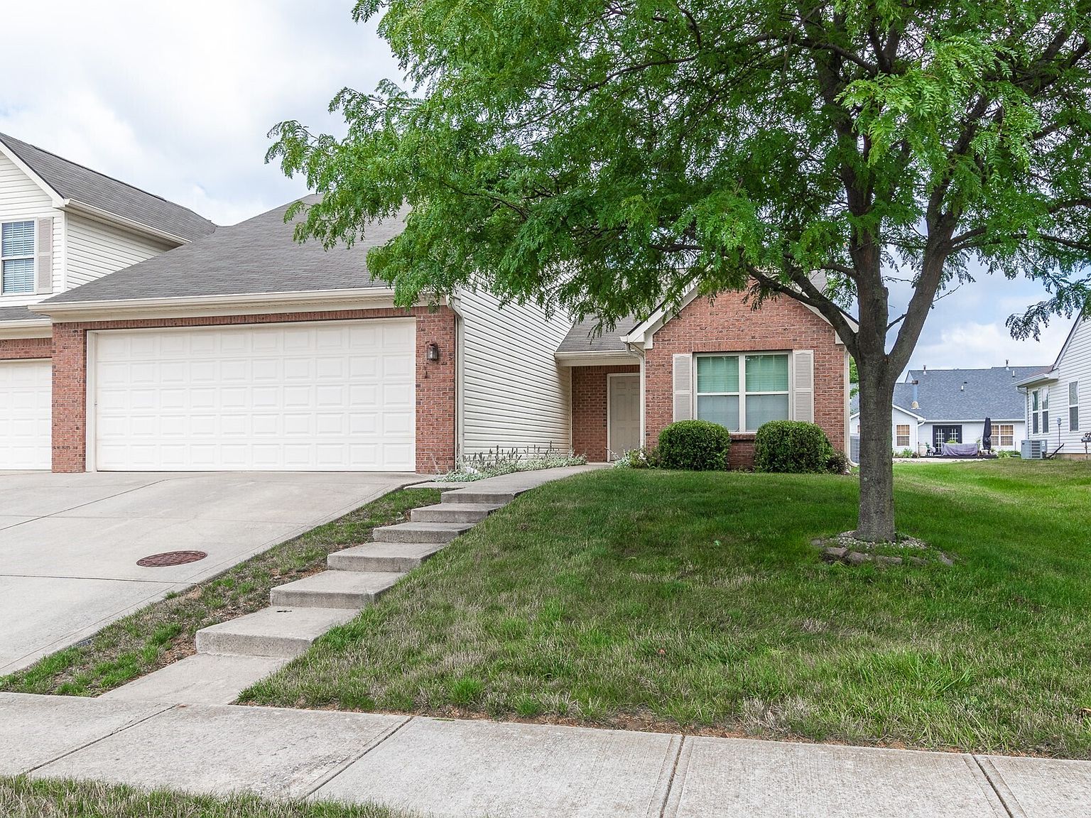 1382 Hamilton Dr, Greenwood, IN 46143 Zillow