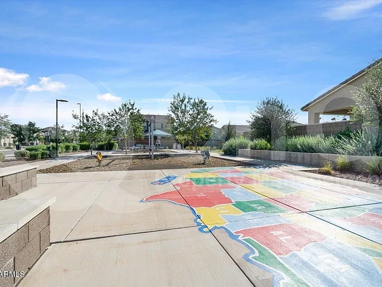 2051 E Wisteria Dr — Photo 22