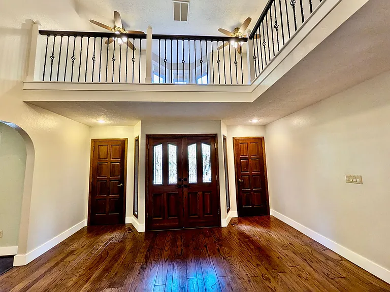 18132 Westview Dr — Photo 6