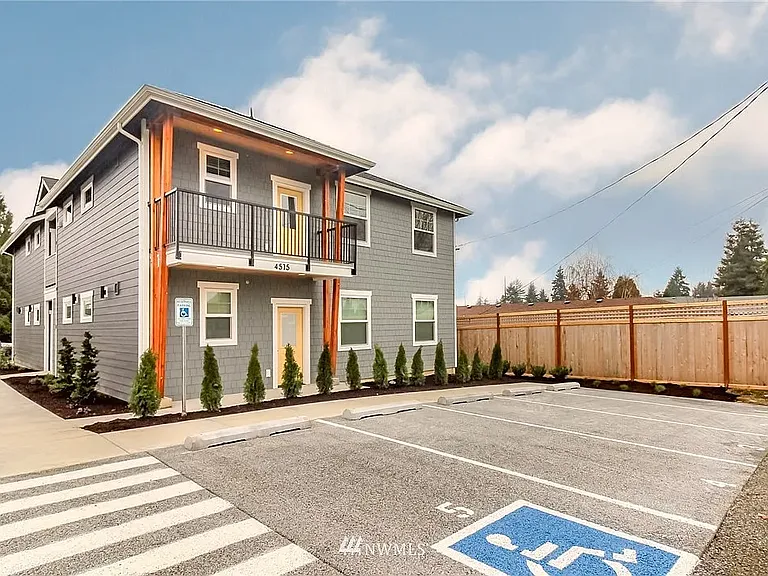 4515 6th Ave #A — Photo 2