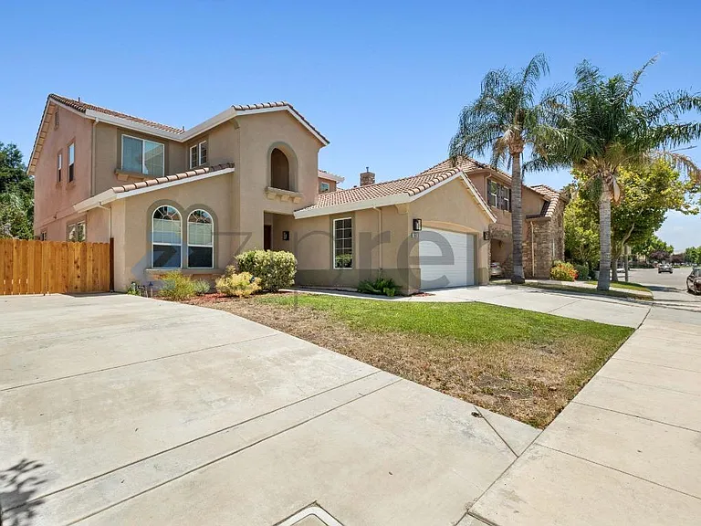 166 Barcelona Dr — Photo 3